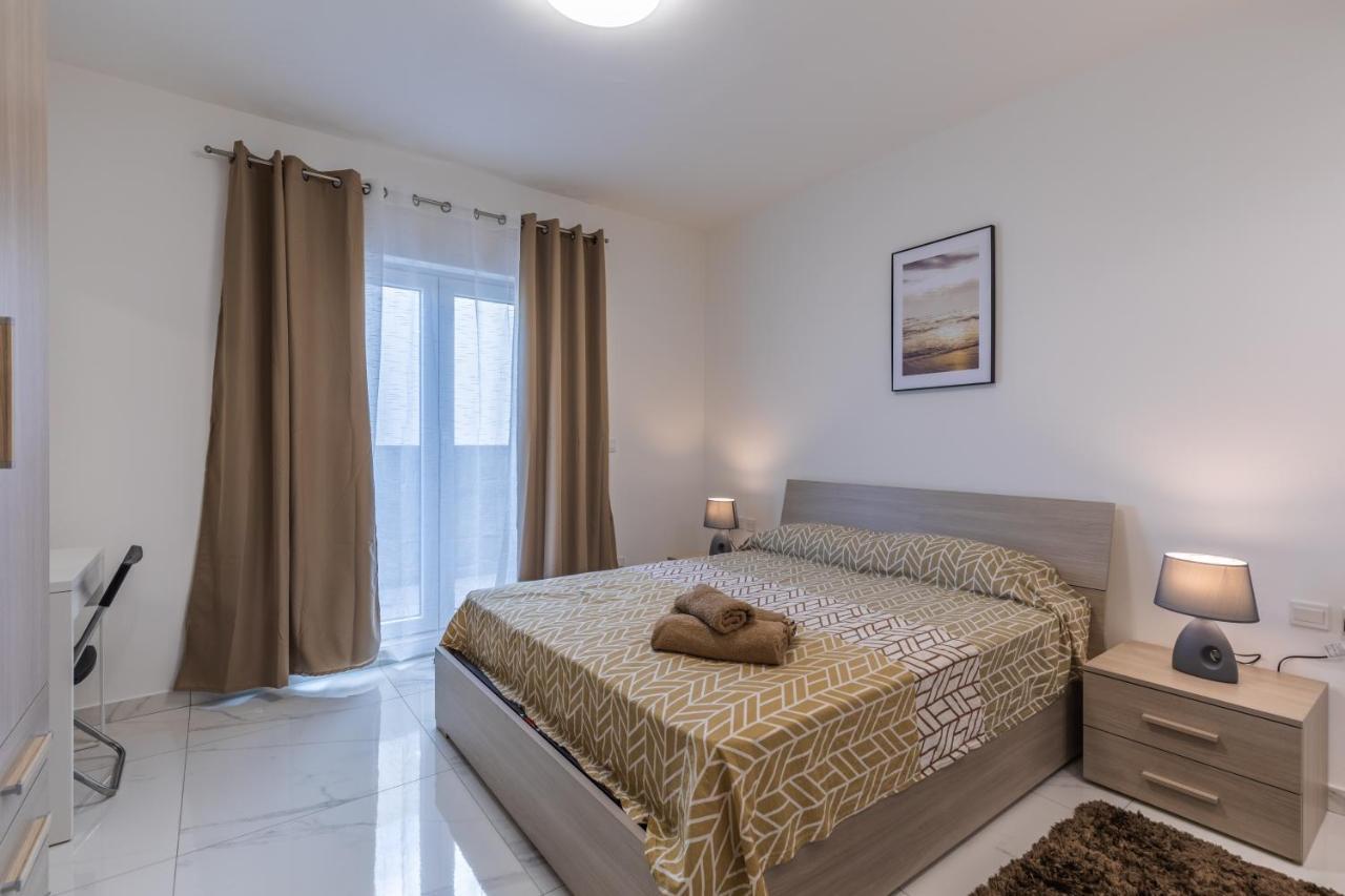 Terrace View- A Charming Two Bedrooms Penthouse Ac-Wifi Msida Exteriér fotografie